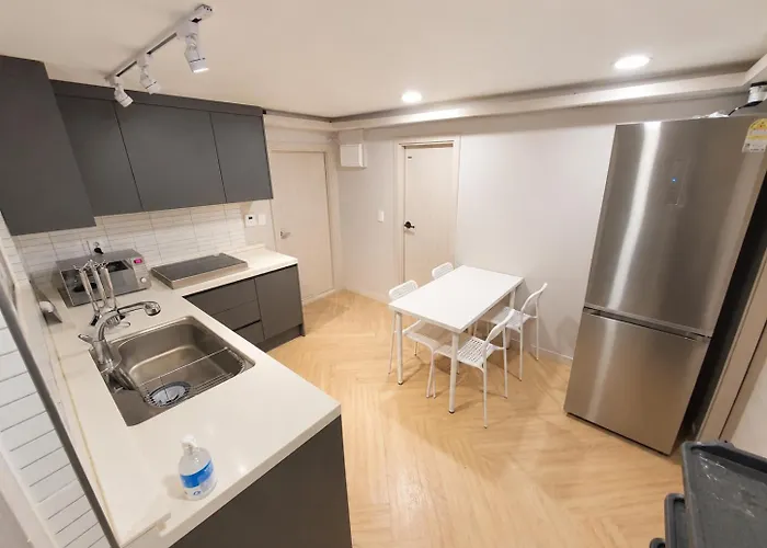 Gasthuis Dawoo House 1 In Hongdae Seoel