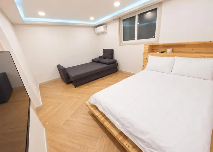 Dawoo House 1 In Hongdae Gasthuis 2*